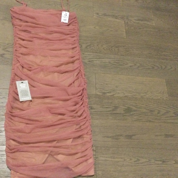 NWTO ruched dress - Picture 2 of 4